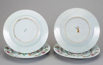 TALLRIKAR, 2+1+1, porslin, Kina, Qianlong (1736-95).
