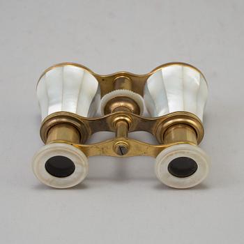 TEATERKIKARE, tidigt 1900-tal.