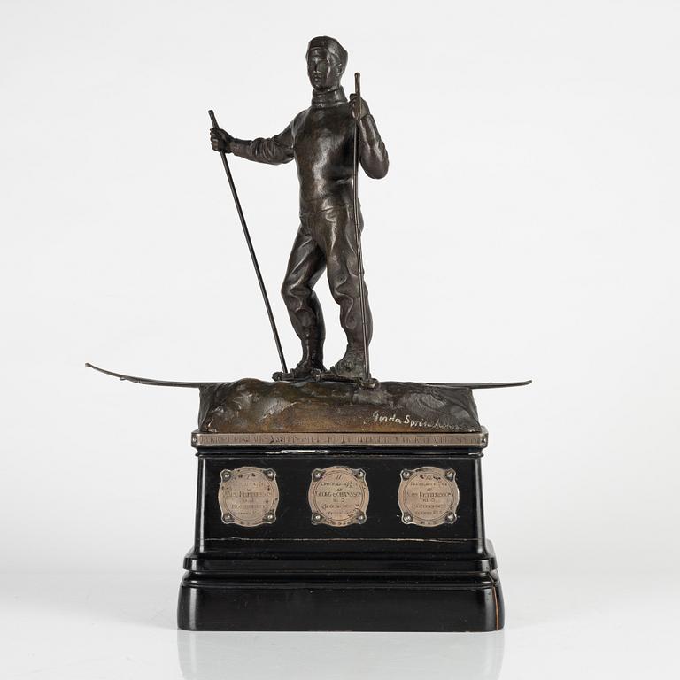 Gerda Sprinchorn, sculpture. Signed. Bronze, total height 39 cm.