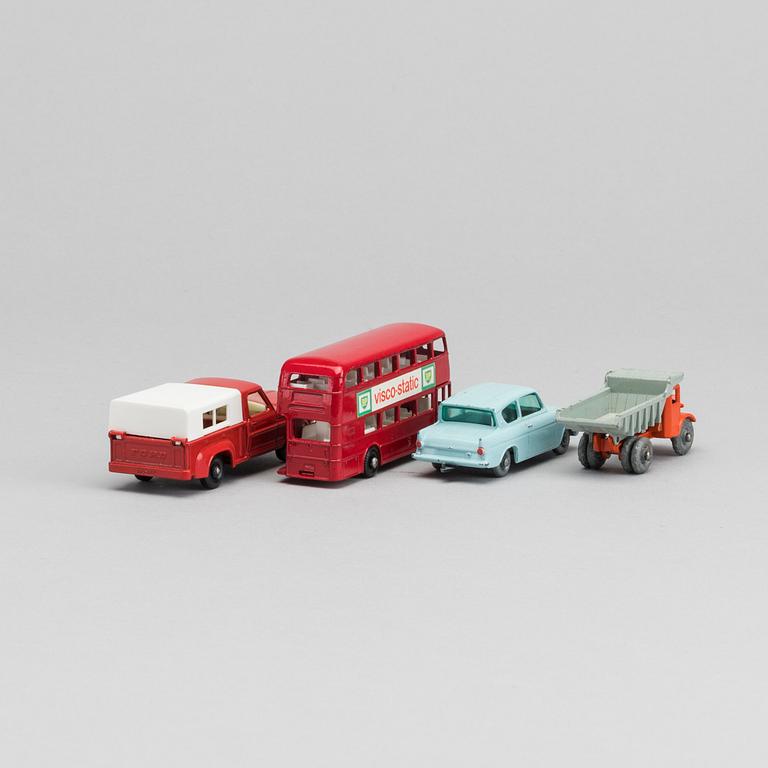 LESNEY MATCHBOX SERIES, 4 st, bland annat London Bus RW 05D-3.