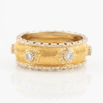 Ring, gold with brilliant-cut diamonds.