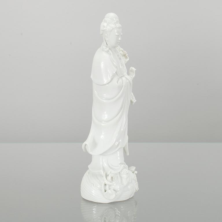 SKULPTUR, Kina, porslin, blanch de chine, 1900-talets början.