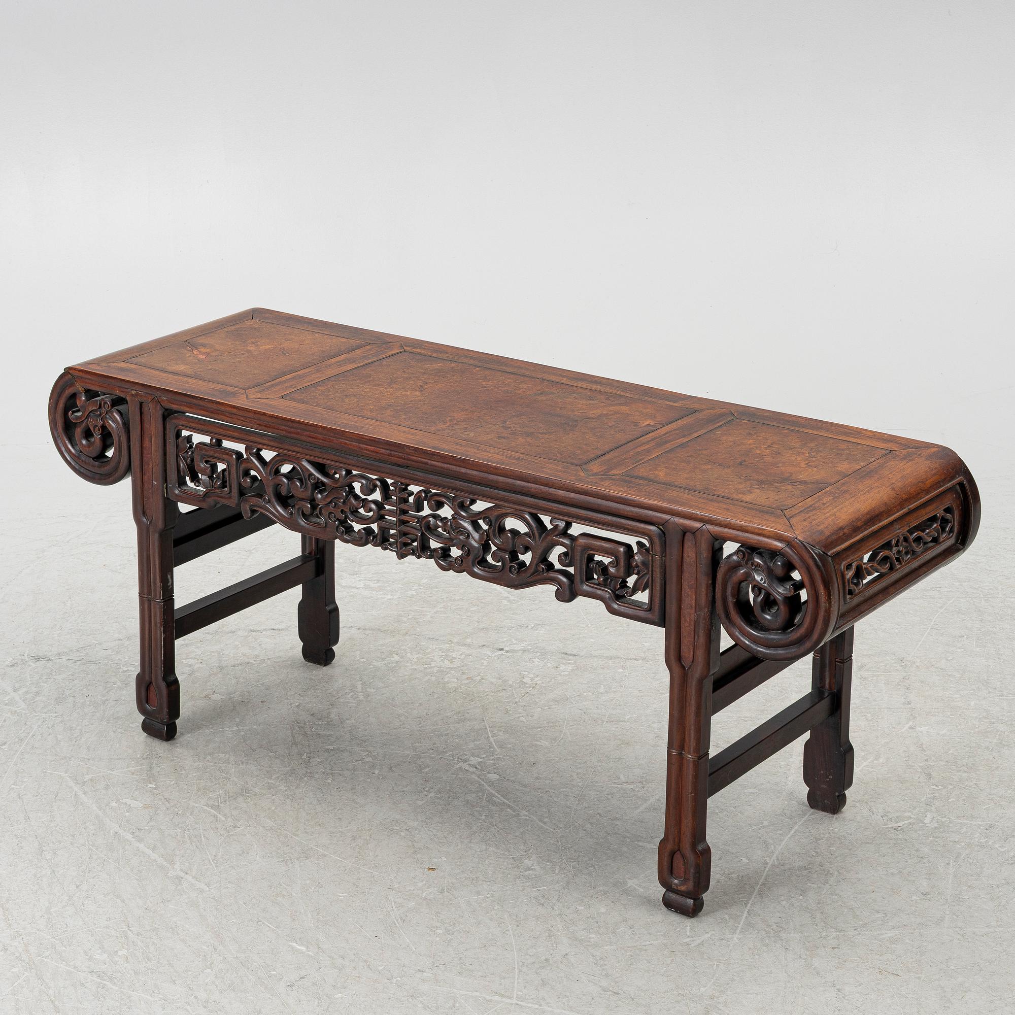 Bänk, hardwood, Kina, 1900-tal.