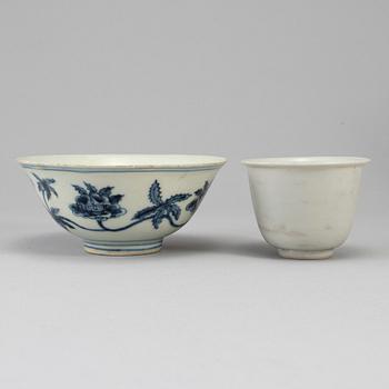 Two blue and white bowls, Ming dynasty (1368-1644).