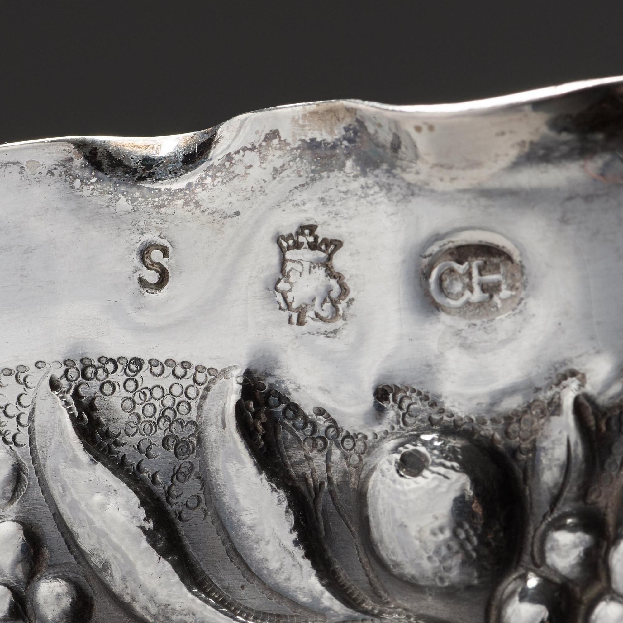 Christian Henning, presenterfat, silver, Stockholm 1706. Barock.