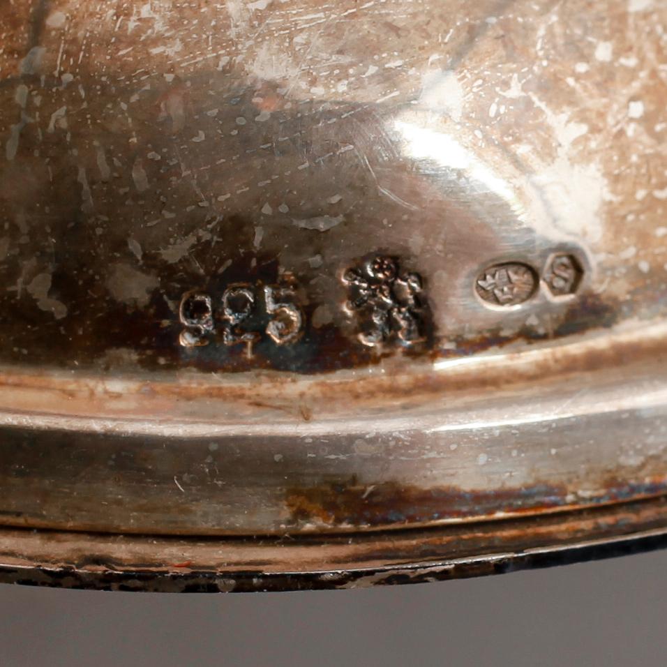 KANDELABRAR, 1 par, silver, svenska importstämplar, 1900-talets första hälft.