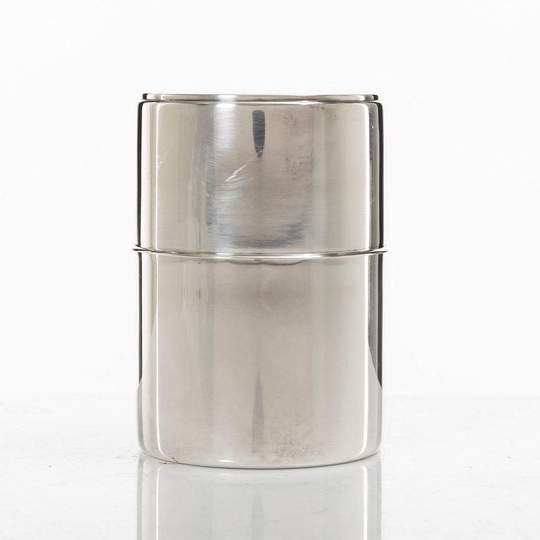 Gunnar Cyrén, A Swedish silver box with lid, company C.G. Hallberg, Stockholm 1957.