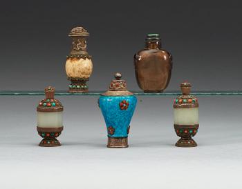 A set of five Tibetan snuff bottles, ca 1900.