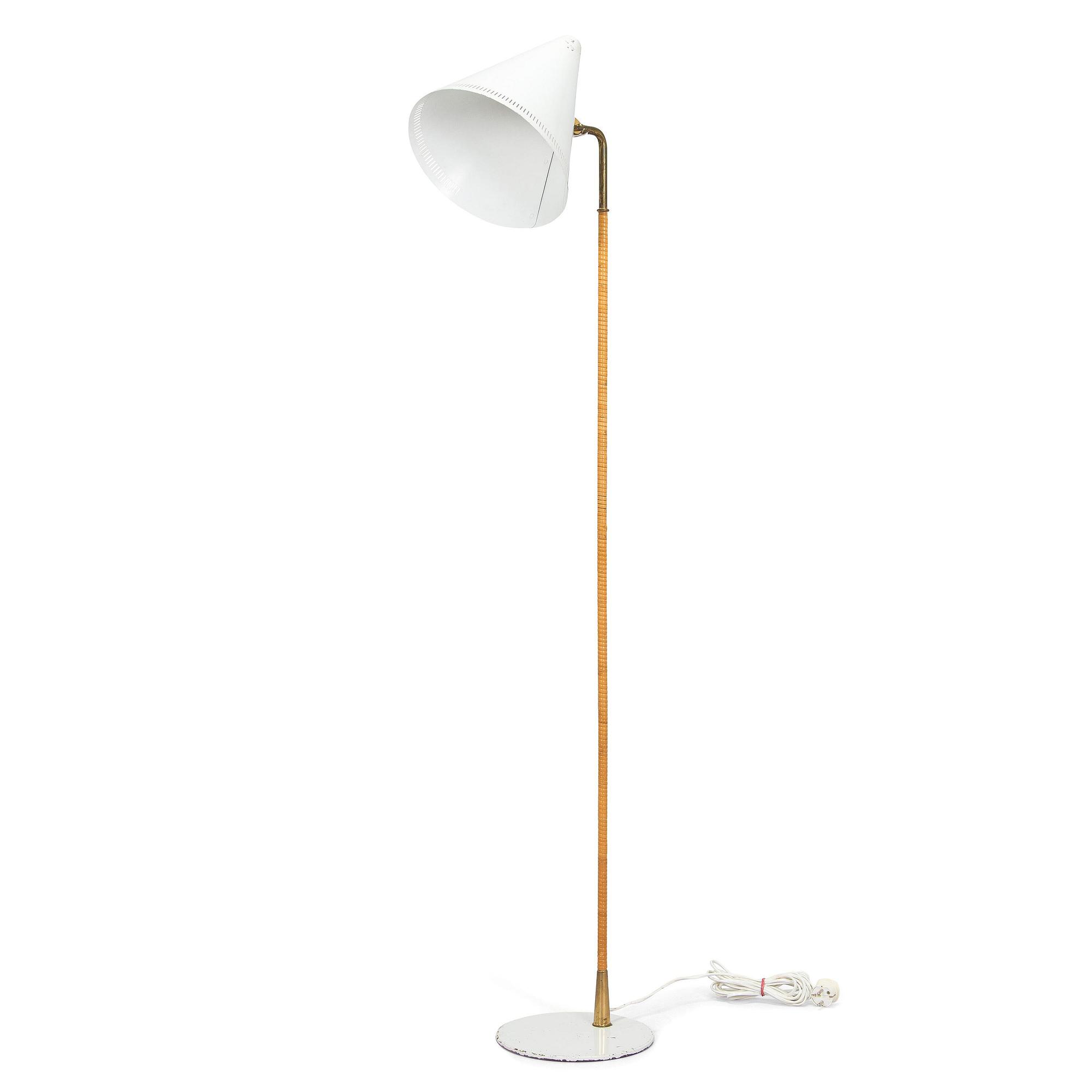 Paavo Tynell, a mid-20th century K10-10 floor lamp for Idman.