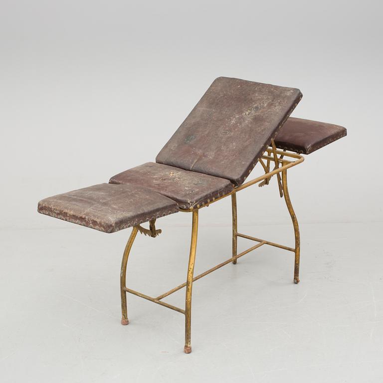 LÄKARBÄNK, 1900-talets början.