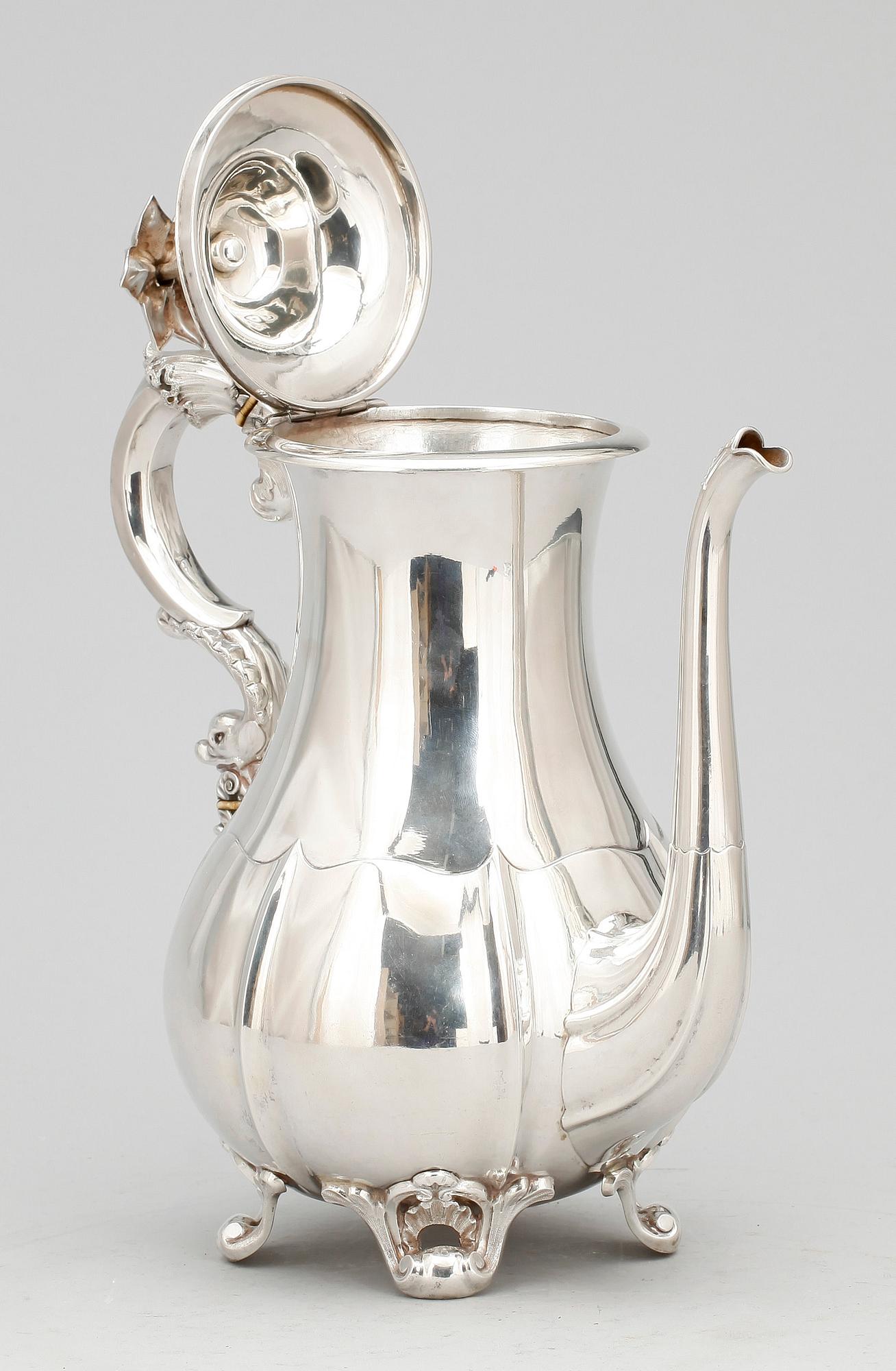 KAFFEKANNA, silver, Gustaf Möllenborg Feron, Stockholm, 1872. Vikt ca 730 gram.