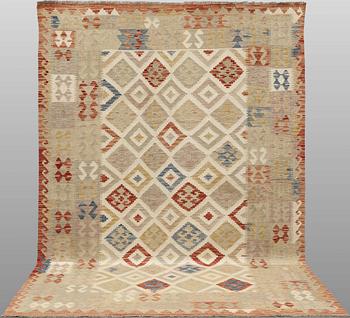 A Kilim rug, approx. 300 x 196 cm.