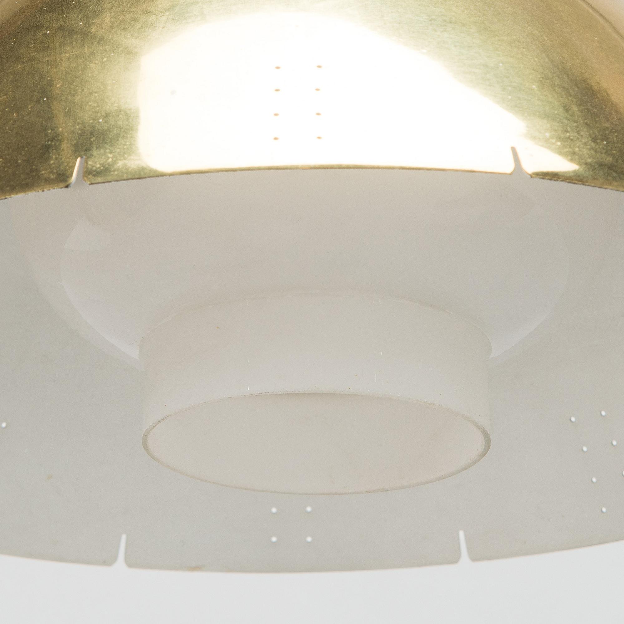 Paavo Tynell, a mid-20th century 'K2-20' pendant light for Idman.