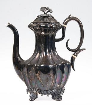 KAFFEKANNA, silver, nyrokoko, 1849. Tot vikt 576 gr.