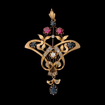 A PENDANT, 14K (56) gold, old- and rose cut diamonds, sapphires, synthetic rubies. Moscow, early 1900s.