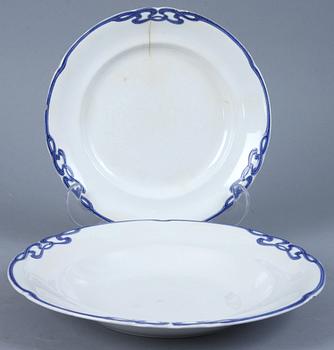 MATSERVISDELAR, 12 st, flingtgods, "Dresden", Villeroy & Boch, 1900-talets första kvartal.