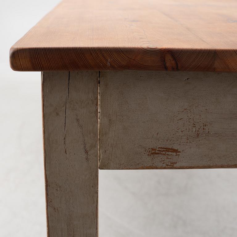 Table, first half of the 20th century.