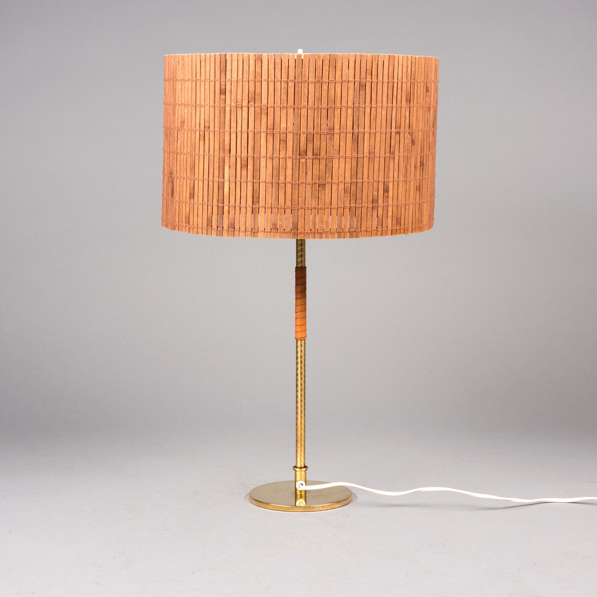 BORDSLAMPA, Modell 9205. Design Paavo Tynell.