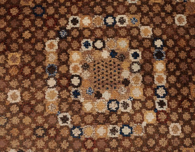 CARPET. "Bankrabatten brun". Knotted pile (flossa). 213,5 x 202 cm. Signed AB MMF BN.