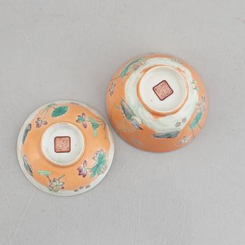 A 'mandarin duck' porcelain cup with cover, Qing dynasty, Daoguang seal mark.