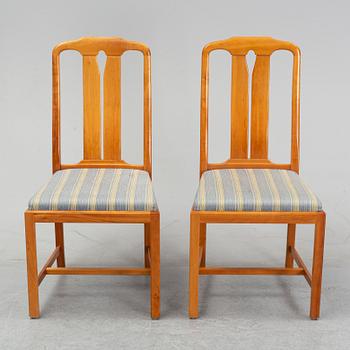 Carl Malmsten, matbord med 12 stolar, "Ambassadör", Åfors möbelfabrik, 1900-talets slut.