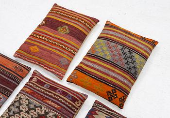 Cushions 8 pcs kelim. 67 x 48 and 48 x 48 cm.