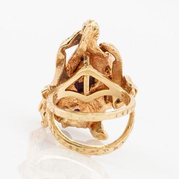 Cocktail ring, 14k gold with amethyst.