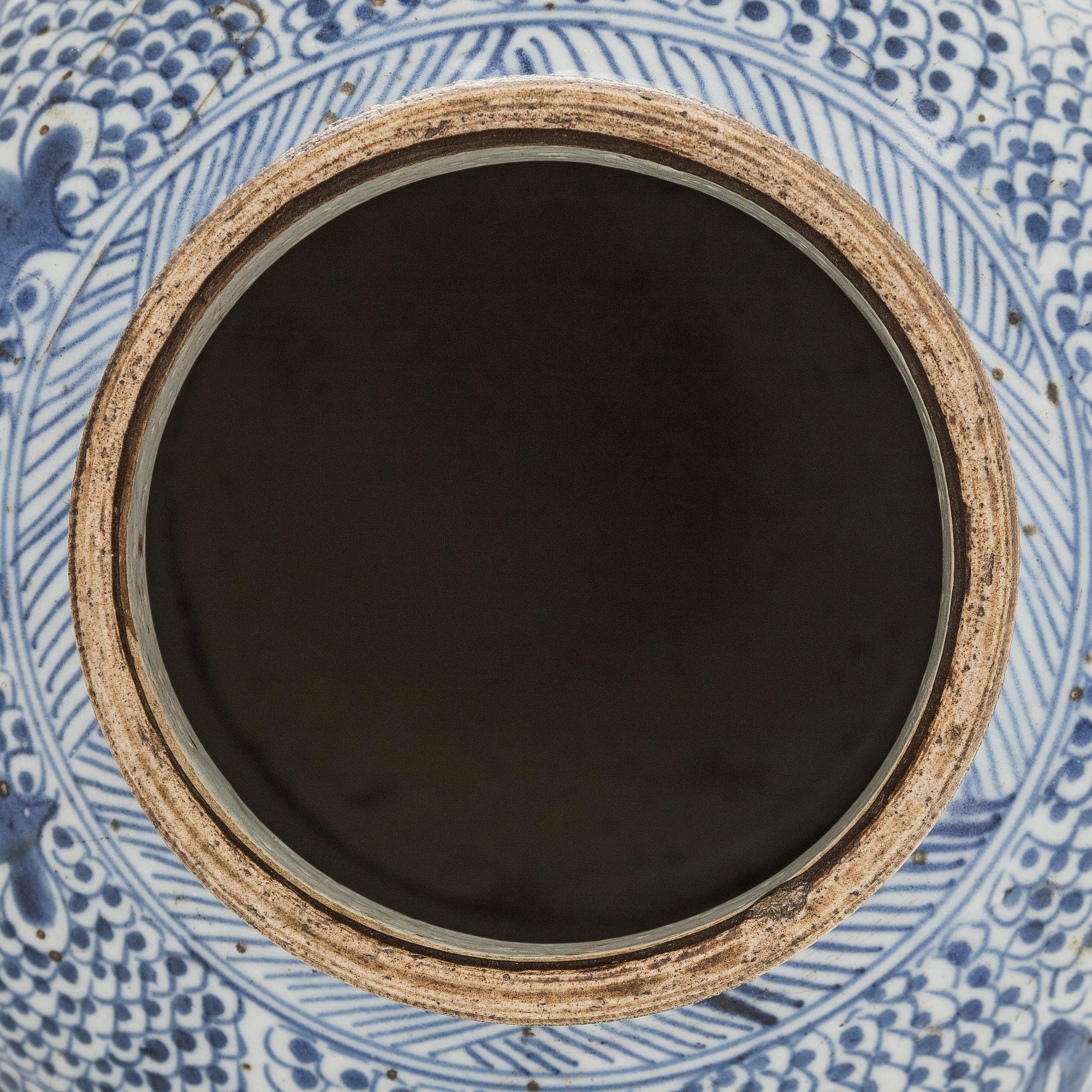 A pair of Kangxi style vases, China, 19th century.