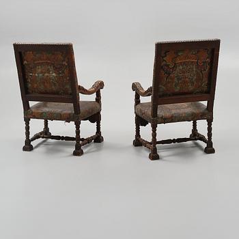 KARMSTOLAR, ett par, barockstil, omkring år 1900.