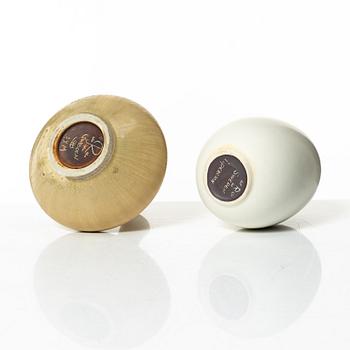 Carl-Harry Stålhane, vas, stengods och Inger Persson, vas, stengods, Rörstrand.