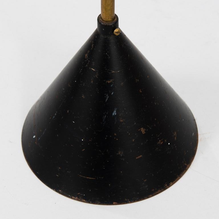 TAPIO WIRKKALA, GOLVLAMPA, modell K 10-11, Idman, 1900-talets mitt.