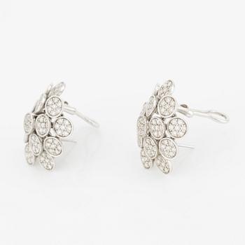 Earrings, 18K white gold with brilliant-cut diamonds.