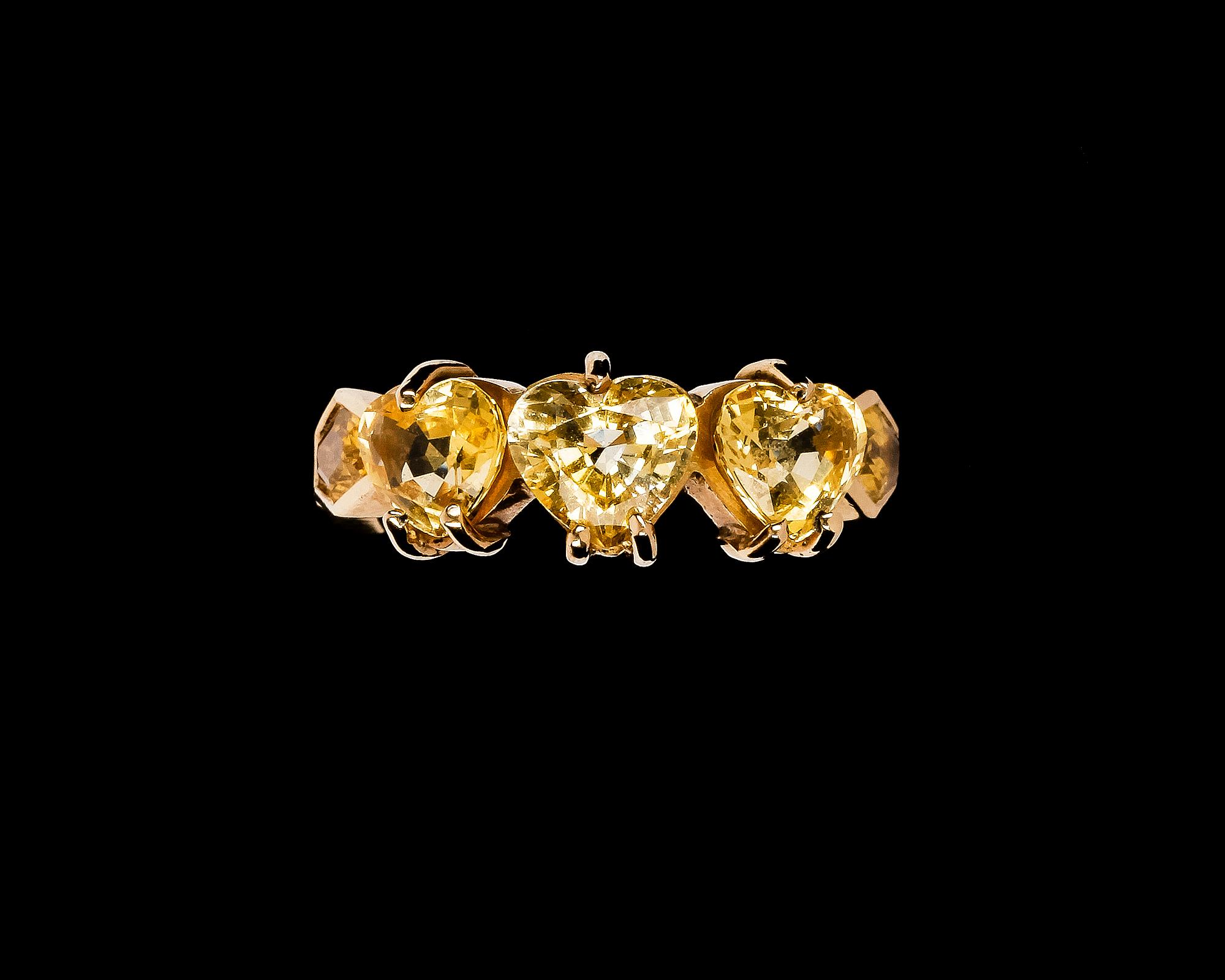 RING, yellow sapphire.