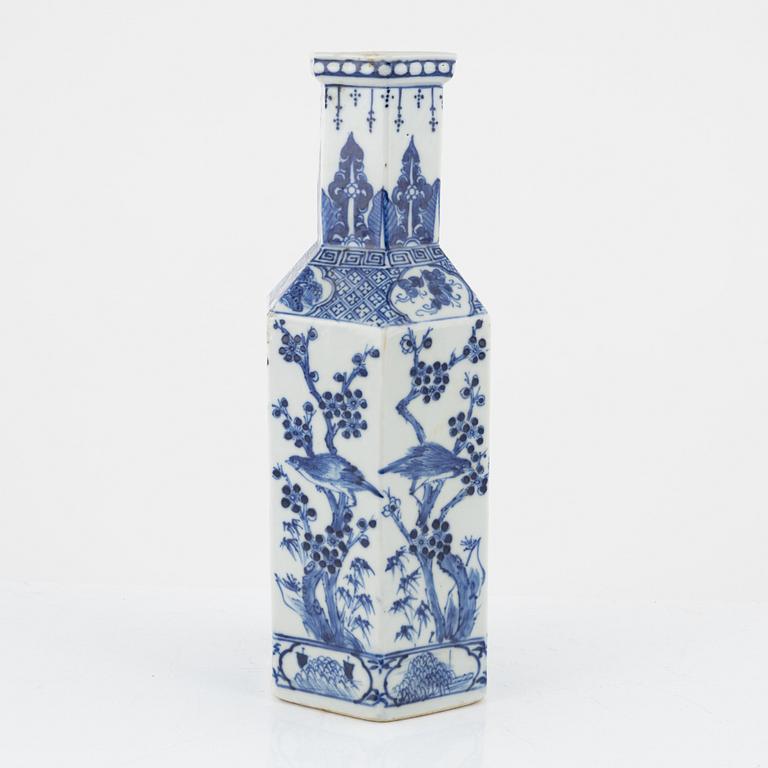 Vas, porslin, Kina, Qingdynasti, 1800-tal.