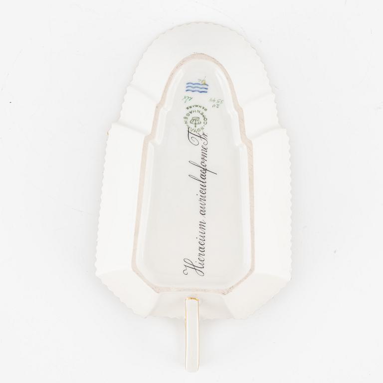 Såsskål, porslin, "Flora Danica", Royal Copenhagen, Danmark, 1956.
