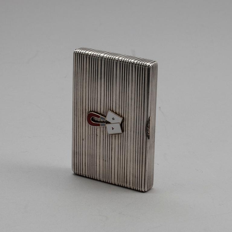 DOSA, silver, emalj, diamanter, S:t Petersburg, Ryssland 1908-1926. Vikt 101,7 g.