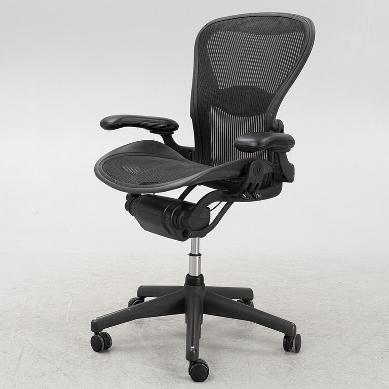 Don Chadwick/Bill Stump, desk chair, "Aeron", Herman Miller.