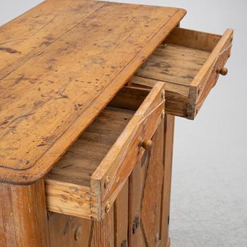 Skänk, sengustaviansk, 1800-tal.