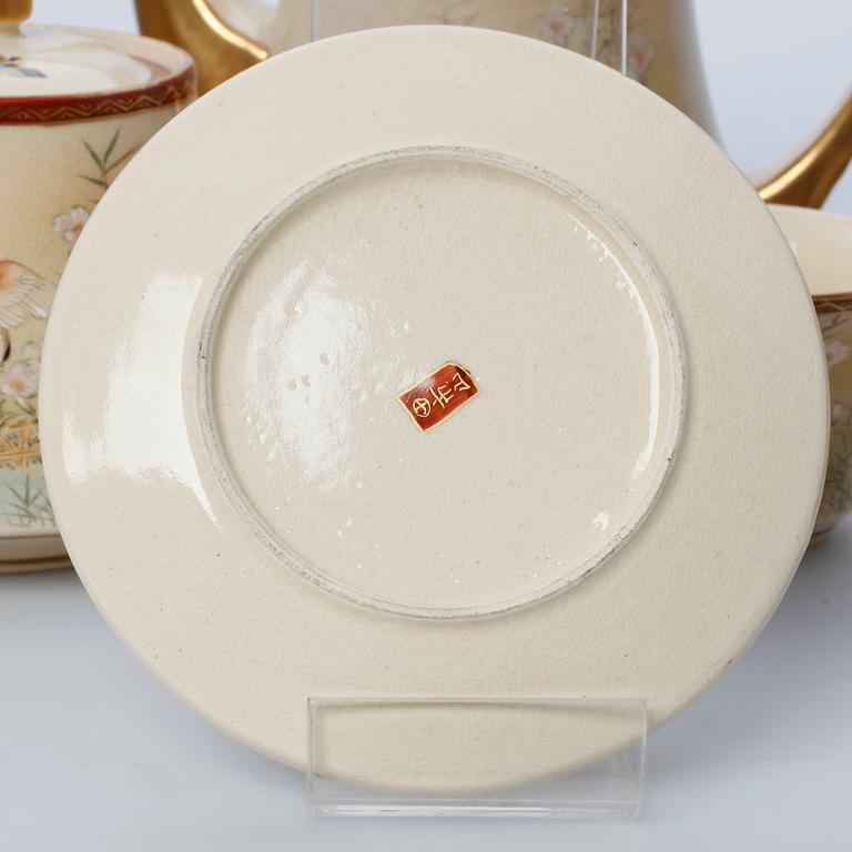 KAFFESERVIS, 7 delar, porslin, Satsuma, Japan, 1900-talets början.