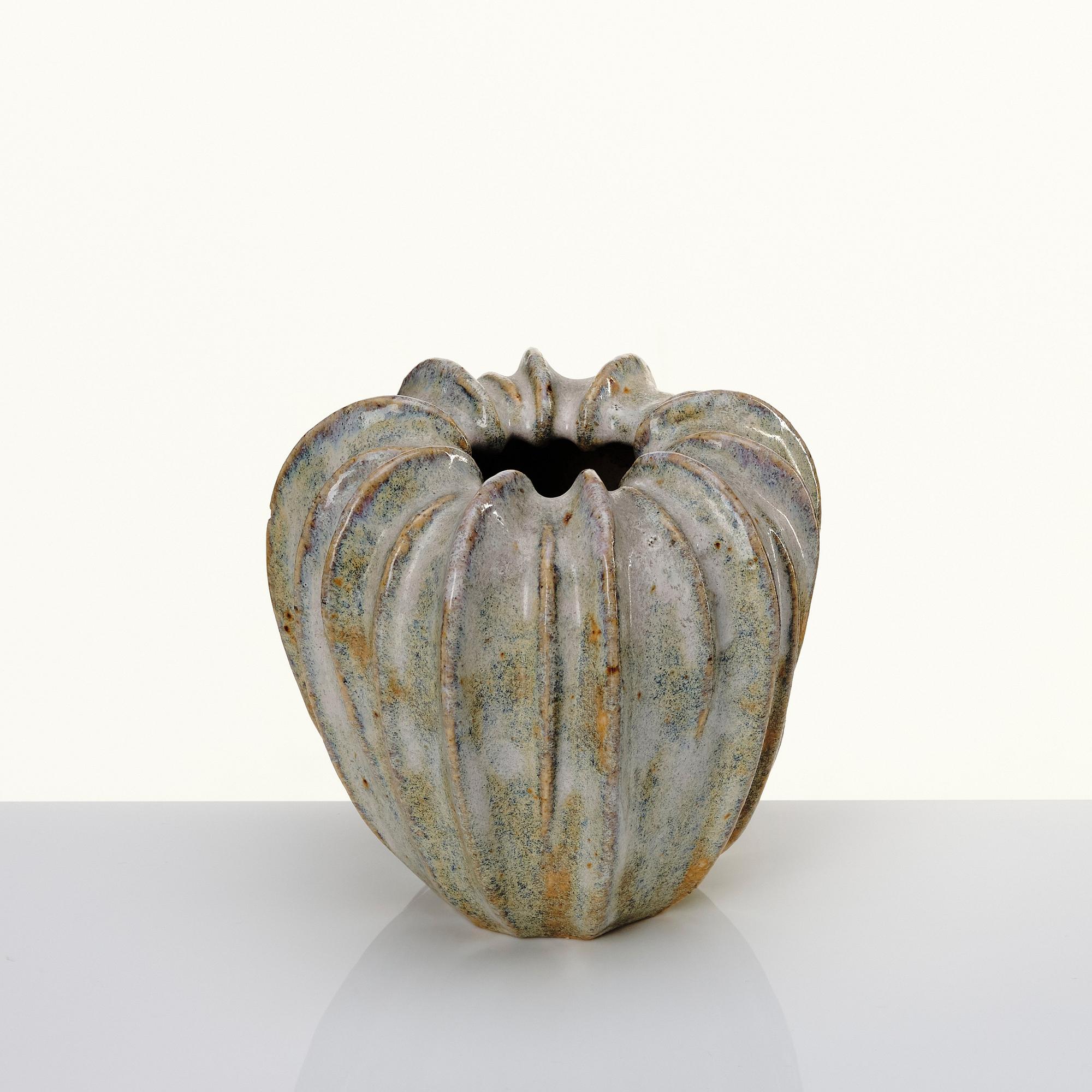 Anders & Bess Wissler, a ceramic vase, ateljé Solklinten Mariefred Sweden 1931.