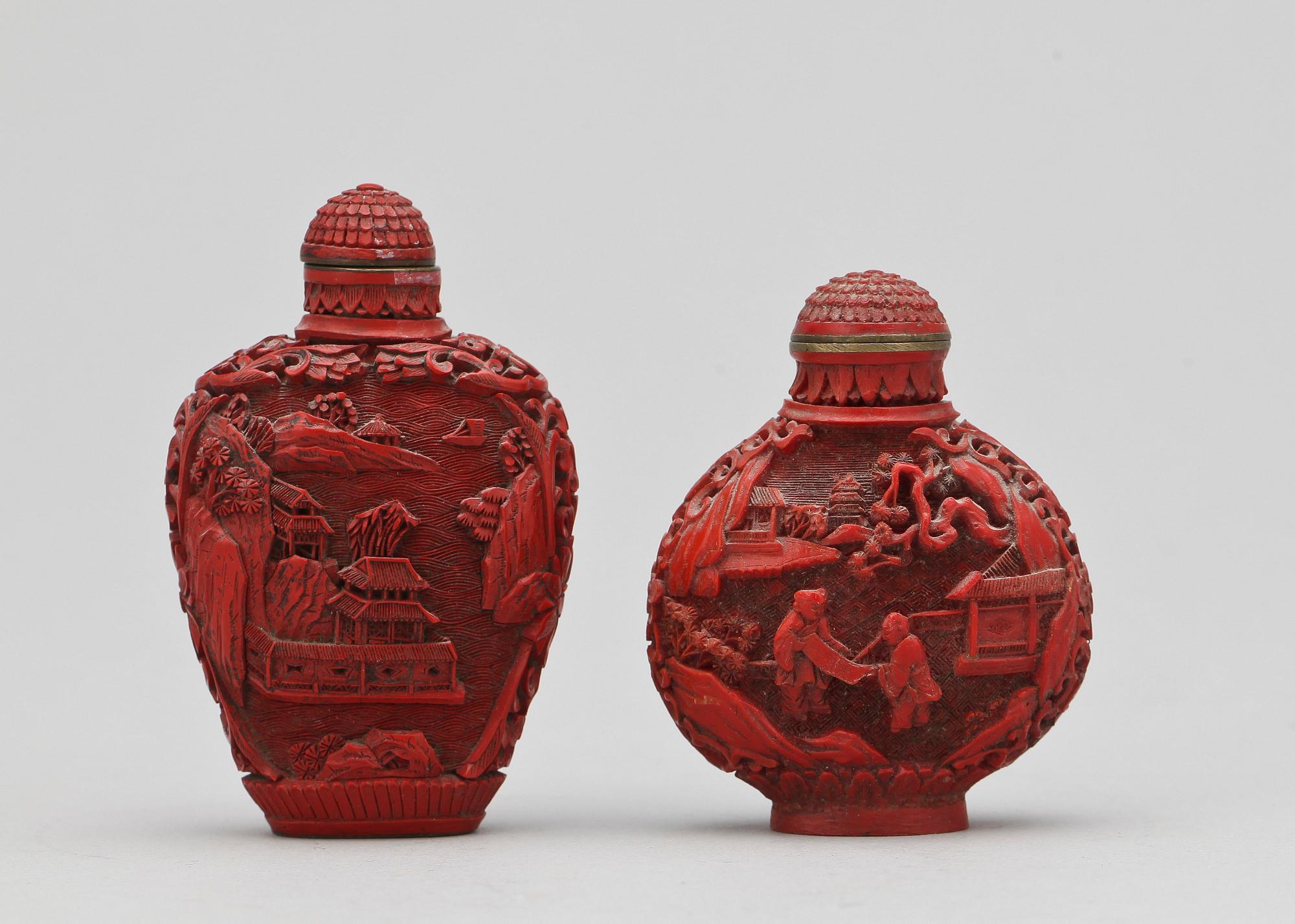 SNUSFLASKOR, 2 st, lackarbeten, Kina, 1800 respektive 1900-tal.