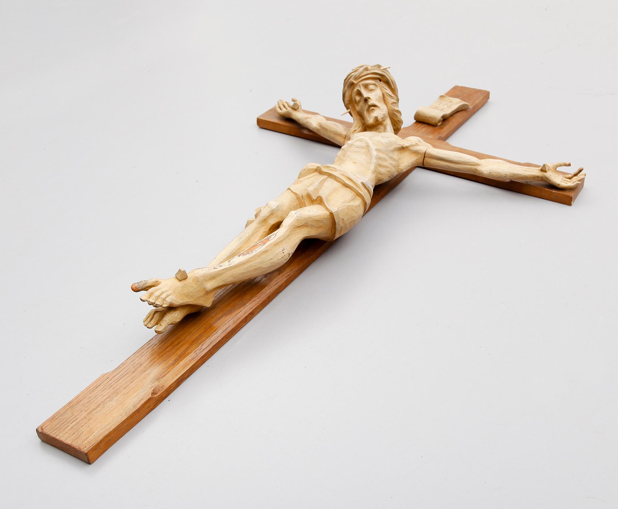 KRUCIFIX, 1900-talets första hälft.