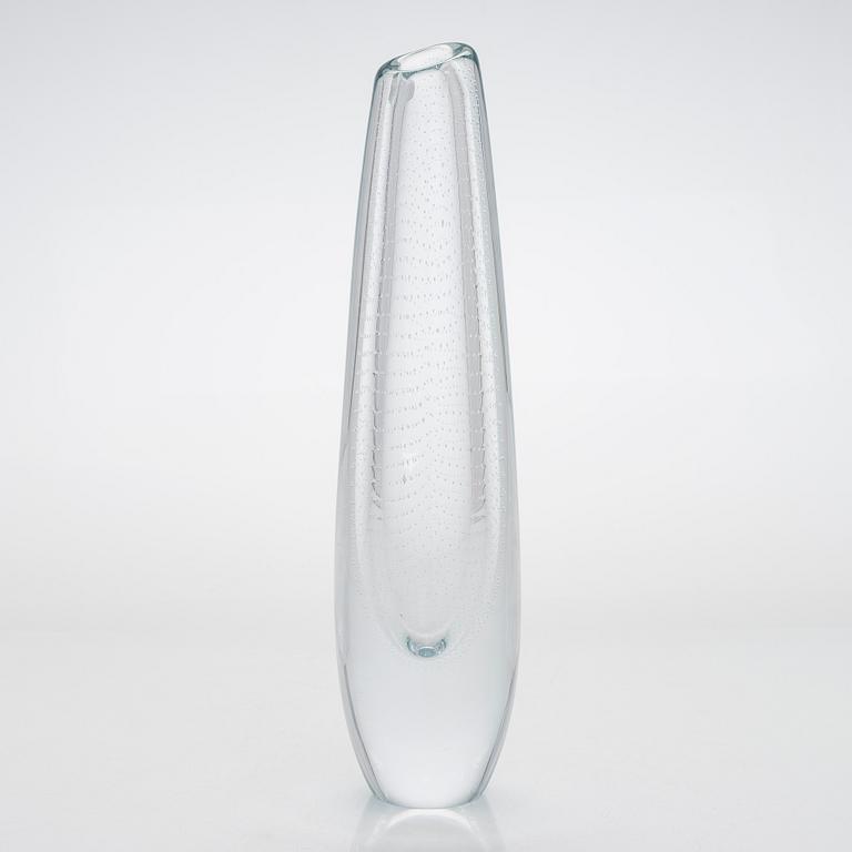 Gunnel Nyman, Vas, signerad Gunnel Nyman Nuutajärvi 1947/1987.