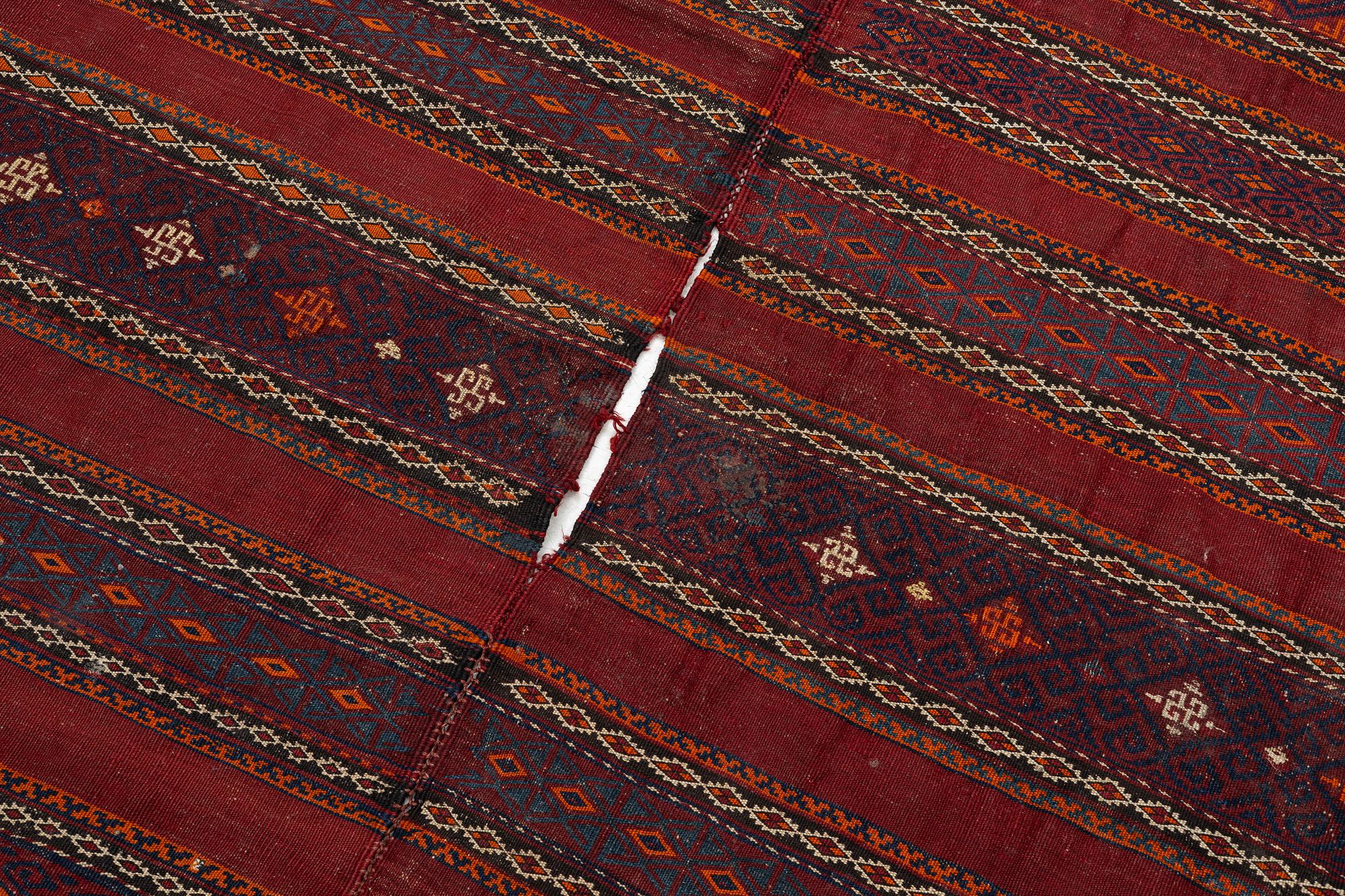 A Kashgai, rug a. 188 x 160 cm.