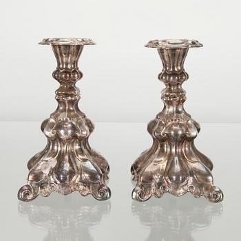 LJUSSTAKAR, ett par, silver, "Barock" Kultakeskus Tavastehus 1966.