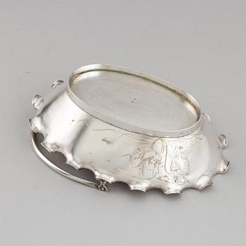 A Russian early 20th century parcel-gilt silver basket, unidentified makers mark, Moscow 1899-1908.