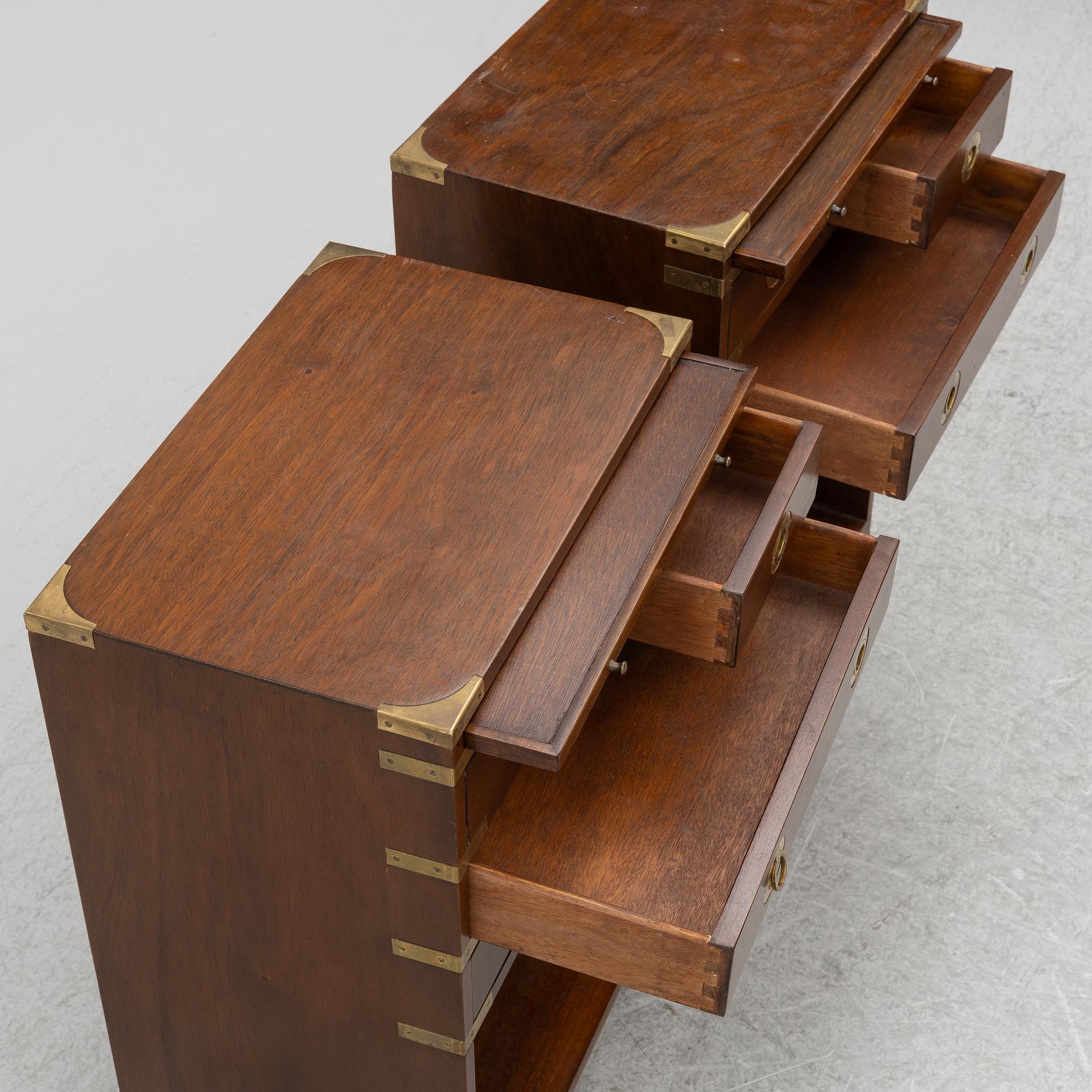 Sängbord, ett par, 1900-talets andra hälft.