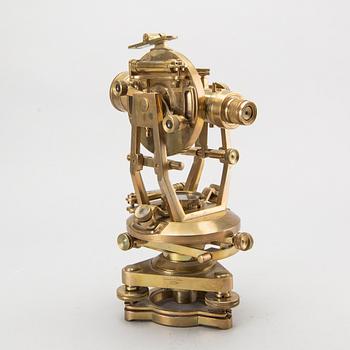 Theodolite, Newman & Guardia, London  England, 20th century first part.