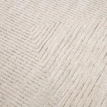 A CARPET, "Maze", loomed i relief, ca 317 x 160 cm.