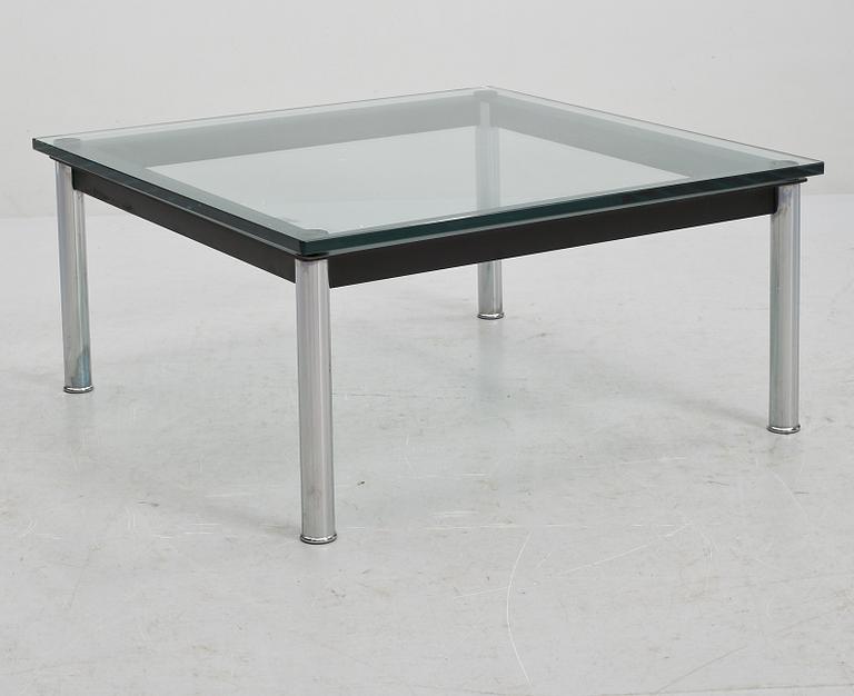 SOFFBORD, "LC 10", Le Corbusier, Cassina, Italien, modellen formgiven 1928.